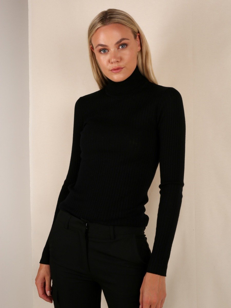 Urban Pioneers Marit Wool Turtleneck Black