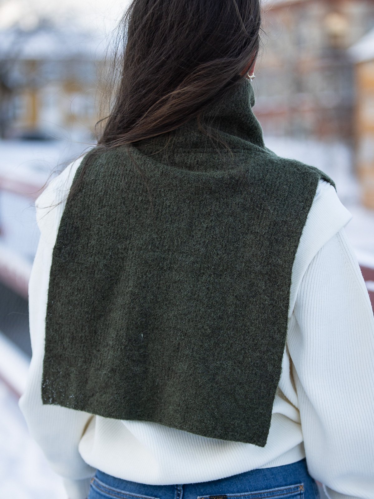 Urban Pioneers Kaja Zip Neck Warmer Olive