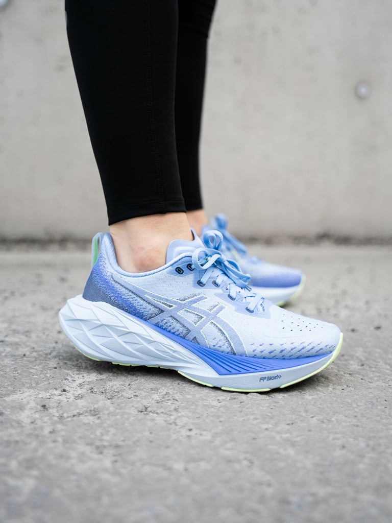 アシックス　NOVABLAST 4 Asics Novablast 4 - Blå | Getinspired.no