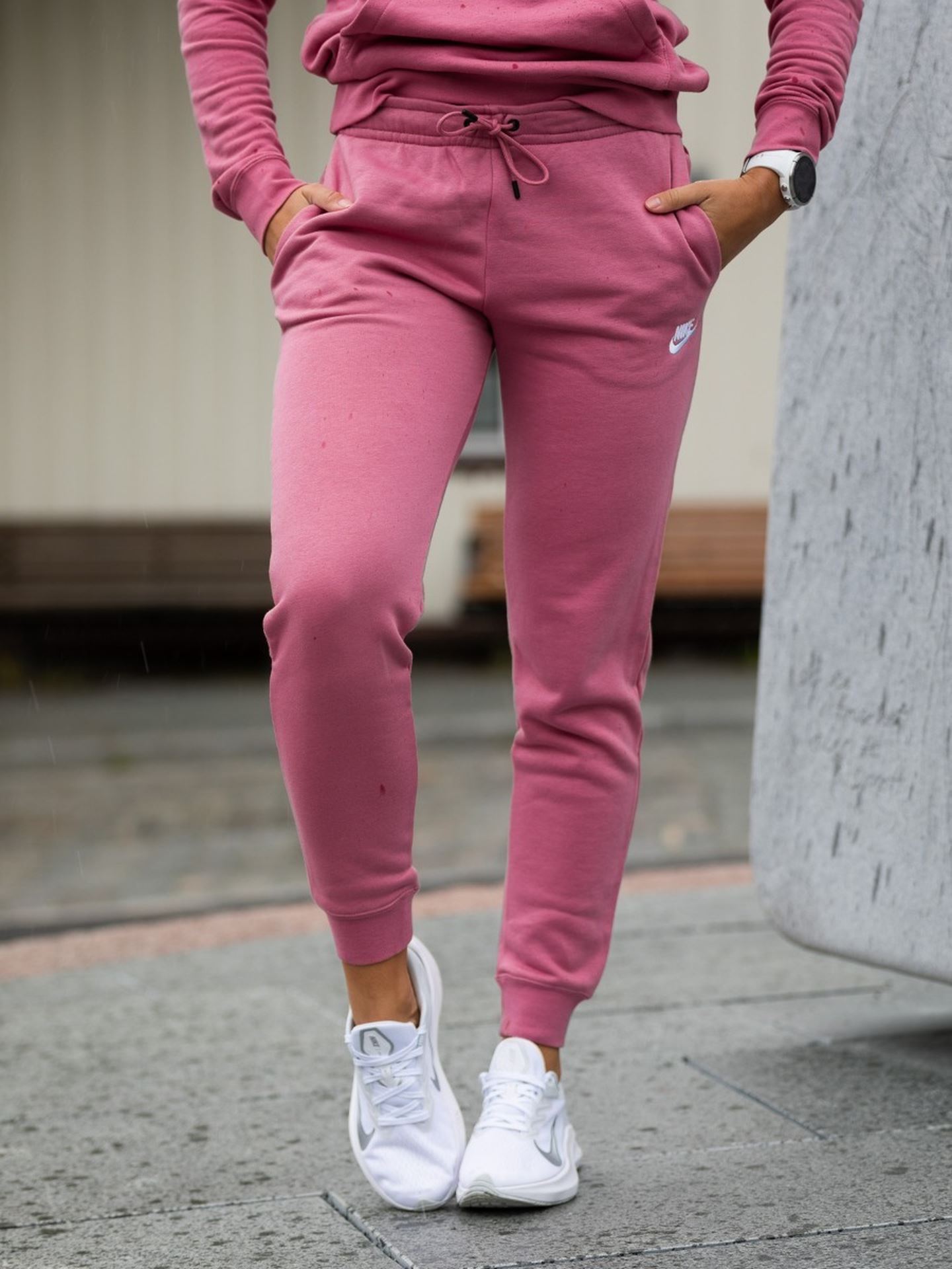 NIKE Essential Pant Reg Fleece ROSA Getinspired.no