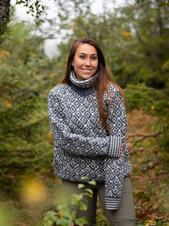 Devold Svalbard Sweater High Neck Turbulence/offwhite