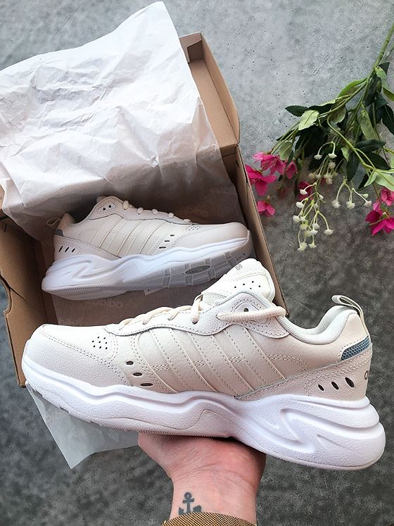 adidas Strutter Cloud White/ Ash Grey