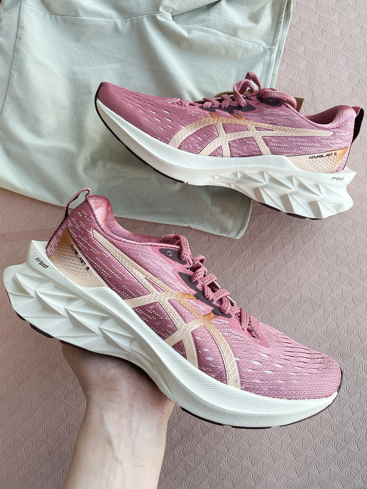 Tênis Asics Novablast 2 Feminino Rosa Asics Novablast 2 - Rosa | Getinspired.no