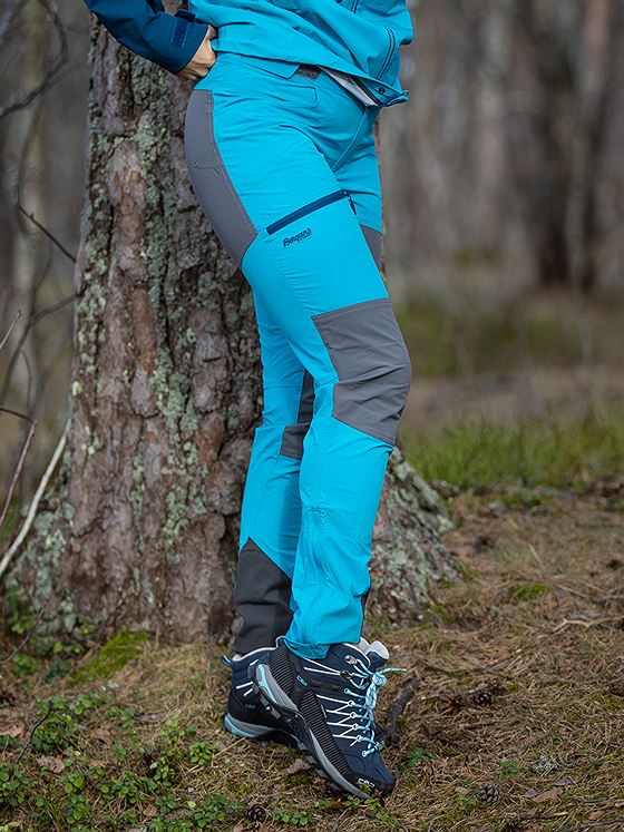 Bergans Cecilie Mountain Softshell Pants Clear Ice Blue / Solid Dark Grey