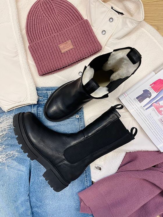 Blackstone Fur Chelsea Boot Black