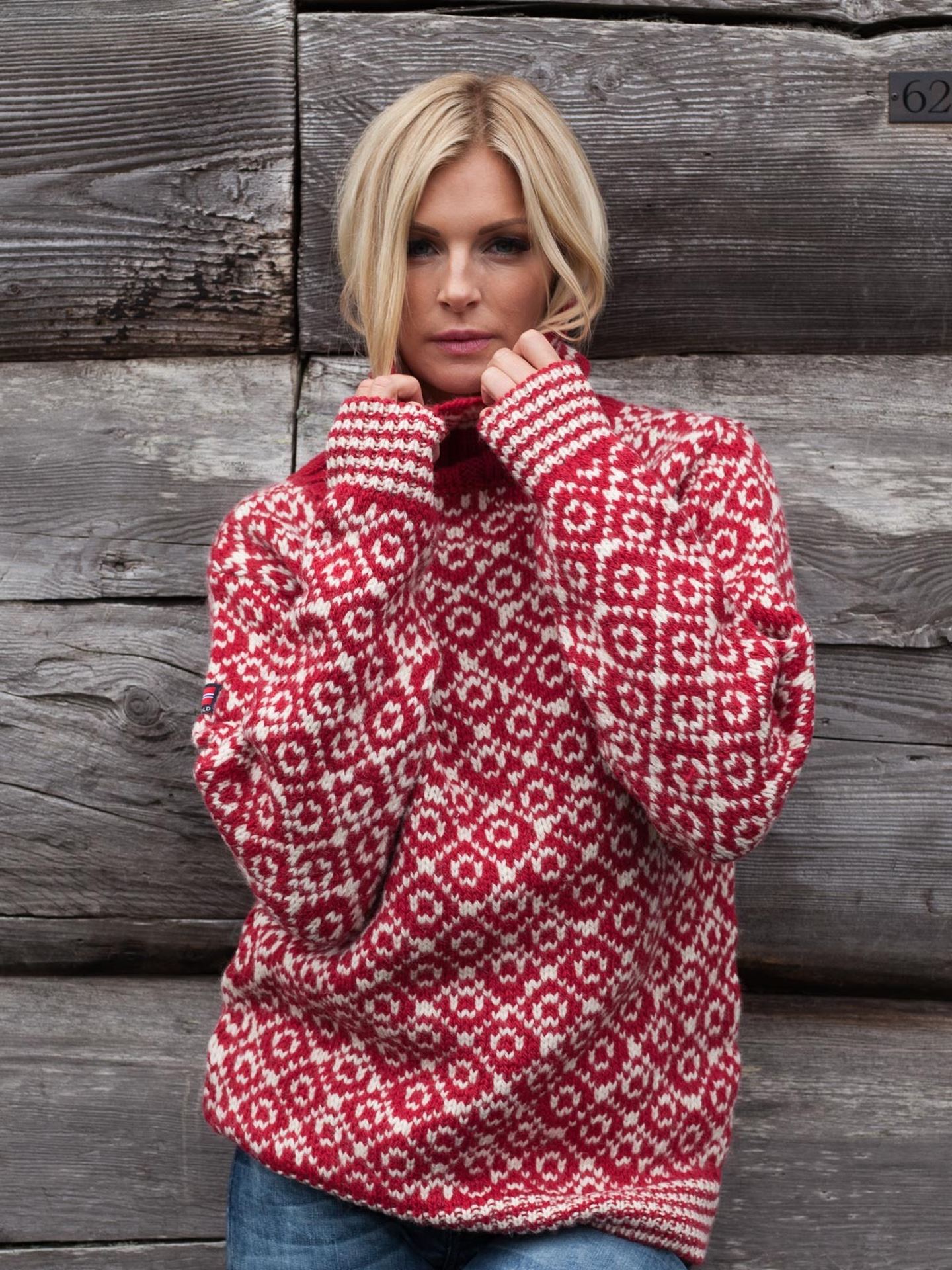 devold svalbard sweater