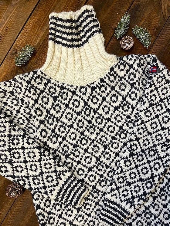 Devold Svalbard Sweater High Neck Offwhite / Anthracite
