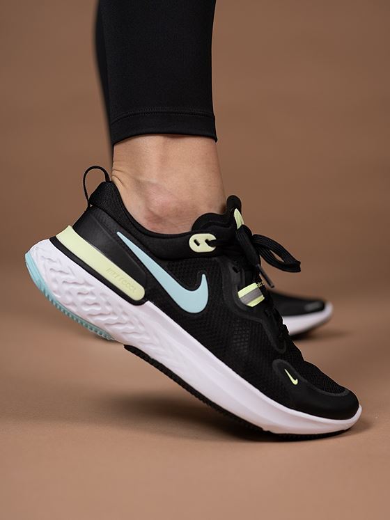 Nike React Miler Black/ Glacier Ice-Barely Volt