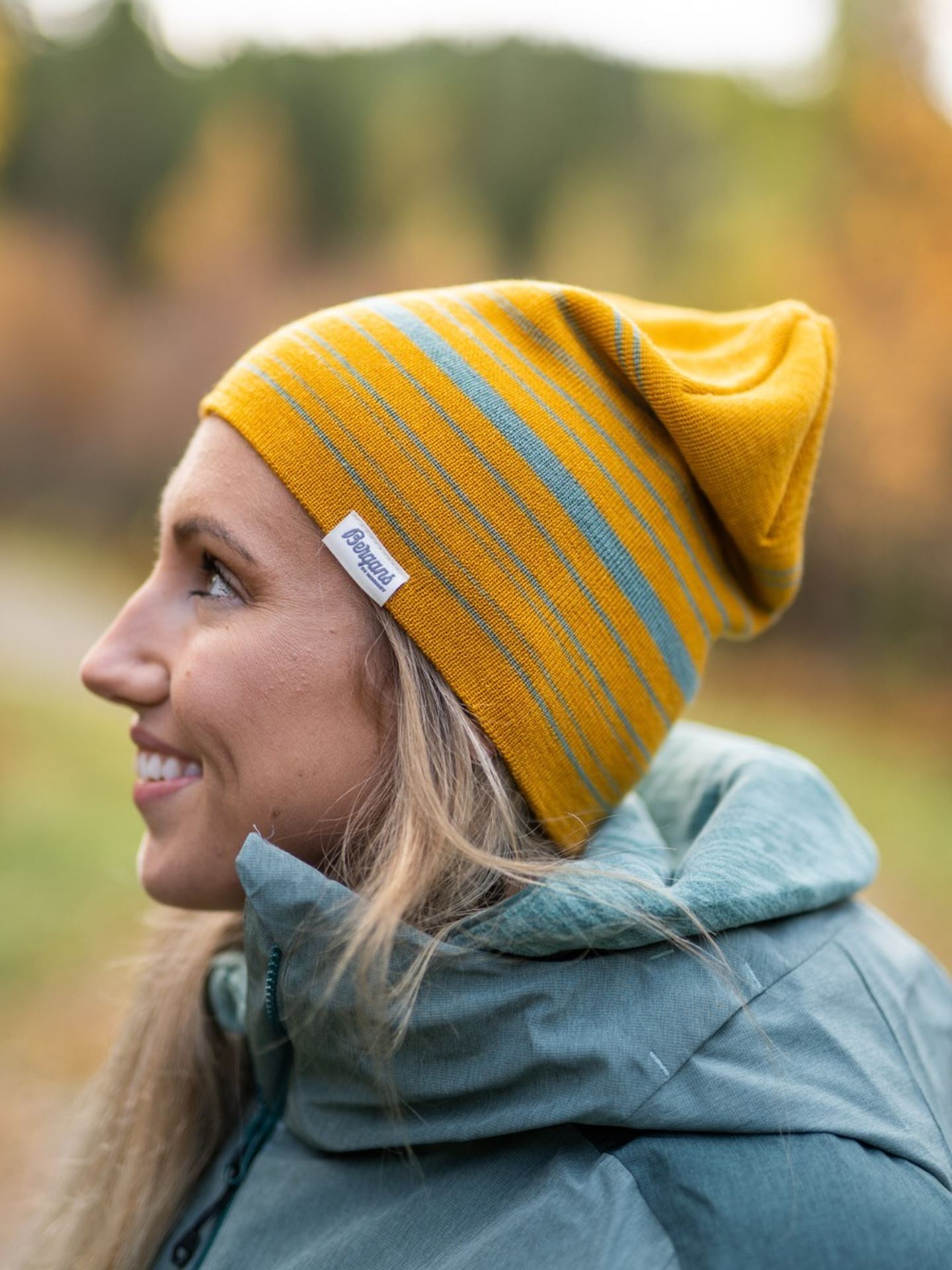 Bergans Striped Beanie Golden Yellow / Light Forest Frost
