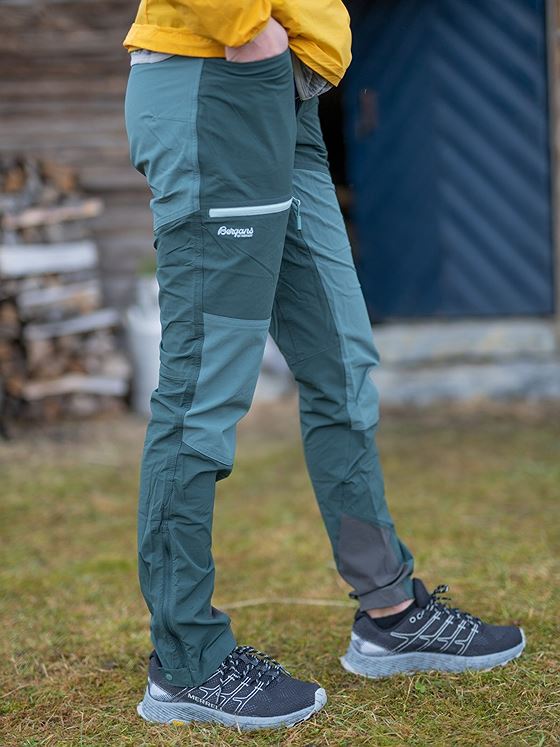 Bergans Cecilie Mountain Softshell Pant Dark Forest Frost / Forest Frost