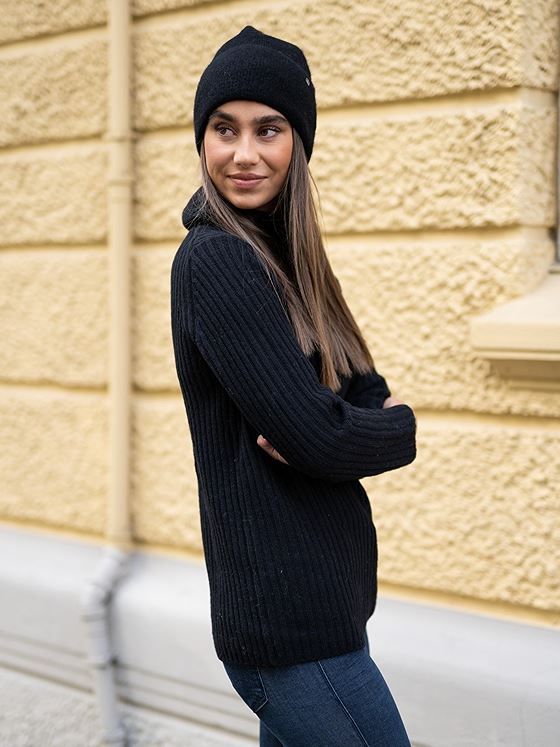 Urban Pioneers Lois Alpaca Beanie Black