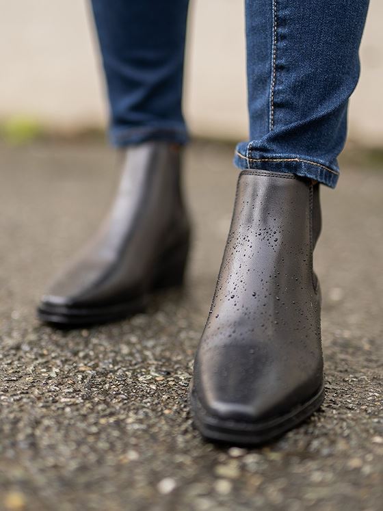 Clarks Alcina Top Black Leather