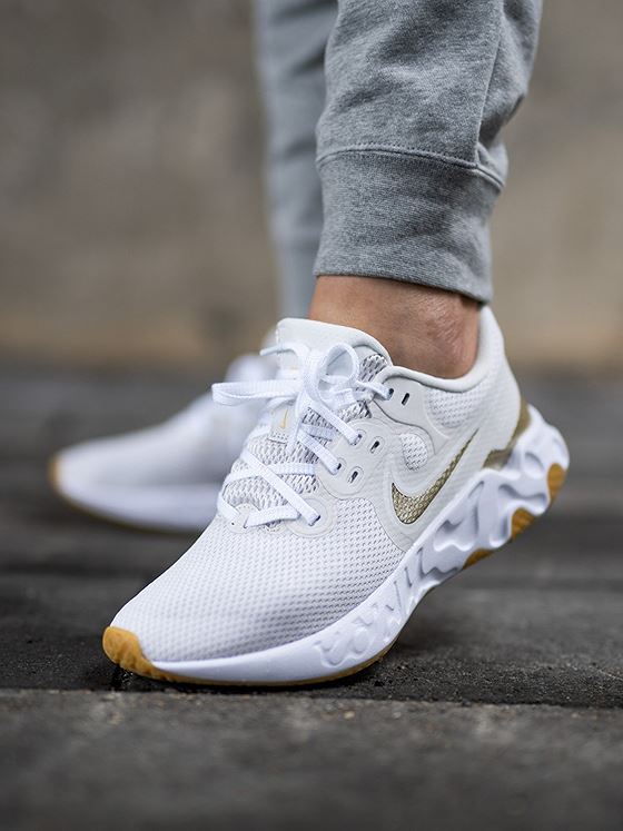 Nike Renew Ride 2 Platinum Tint/Metallic Gold Star-White