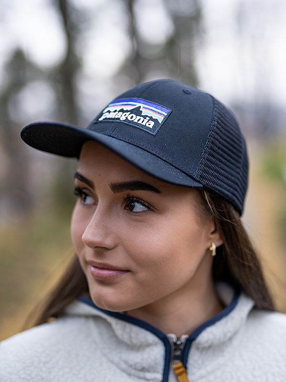 Patagonia P-6 Logo LoPro Trucker Hat Black