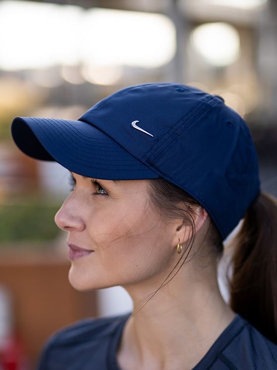 Nike Heritage Cap Obsidian/ Metallic Silver