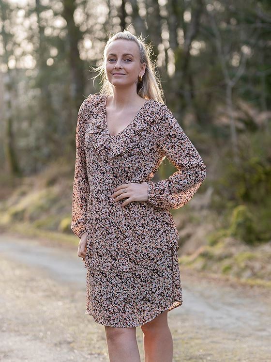 Moss Copenhagen Merila Rikkelie Long Sleeve Dress Black dots