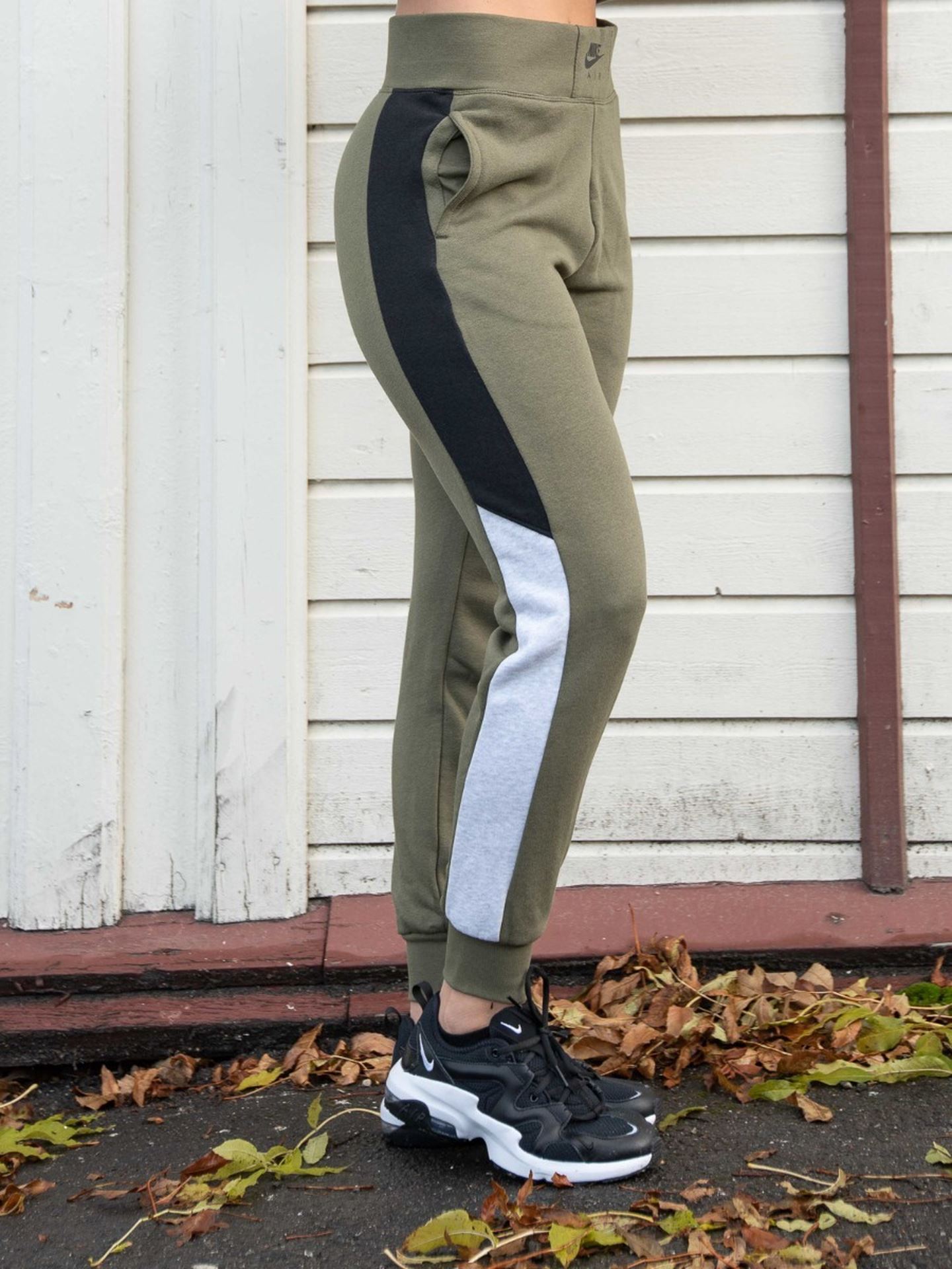 NIKE Air Pant BB - BRUN | Getinspired.no