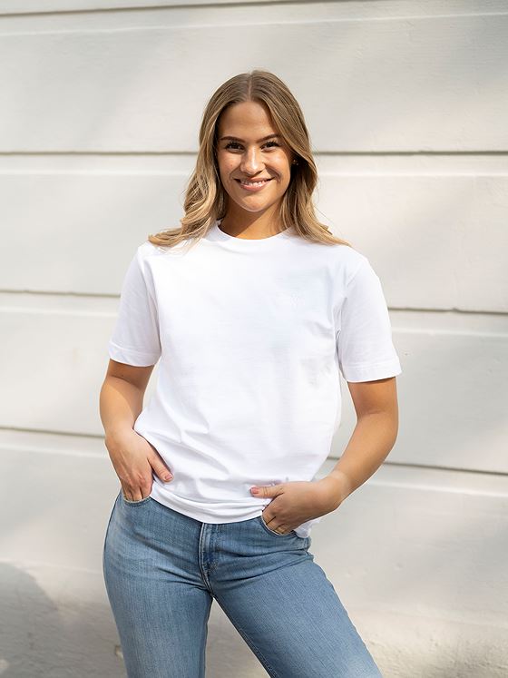 7 DAYS Active Organic Fitted Tee Brilliant white