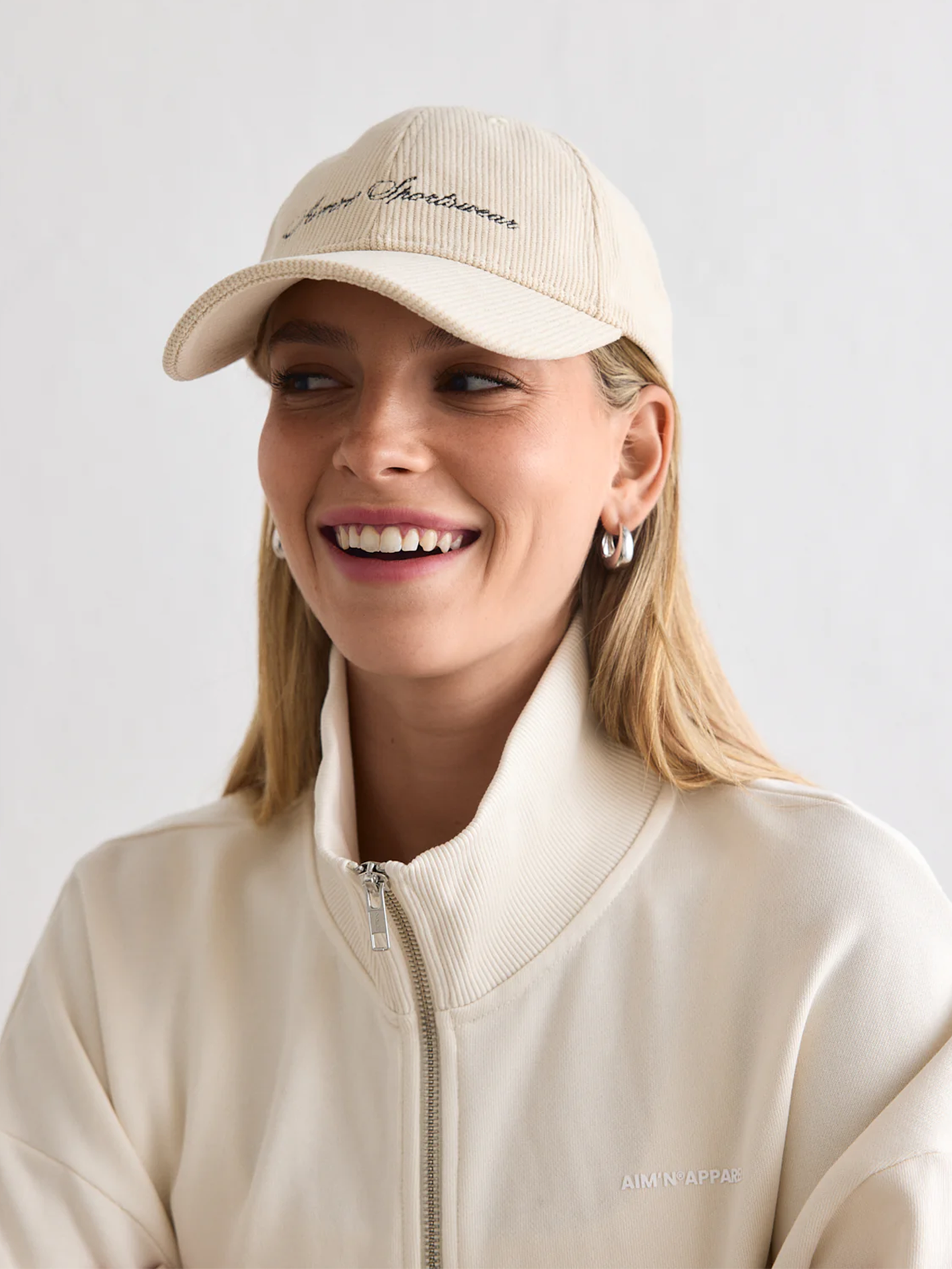 Aim'n Script Corduroy Cap Café Au Lait / Shadow Grey