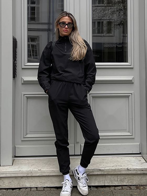 Aim'n Windbreaker Jacket Sort