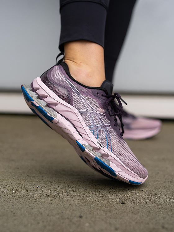 Asics Kinsei Blast LE Deep Plum/Barely Rose