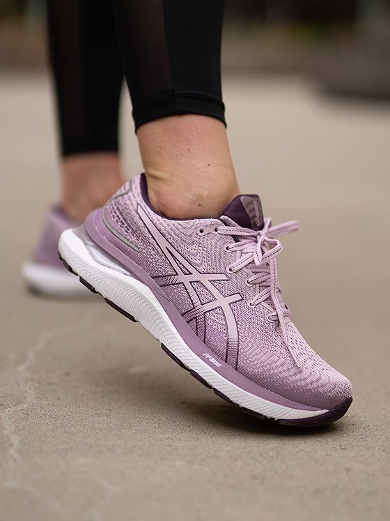 Asics Gel-Cumulus 24 Barely Rose/Deep Plum