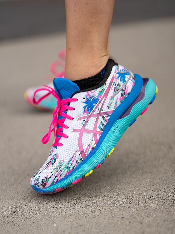ASICS Gel-Nimbus 24 Color Injection White/Pink Glo