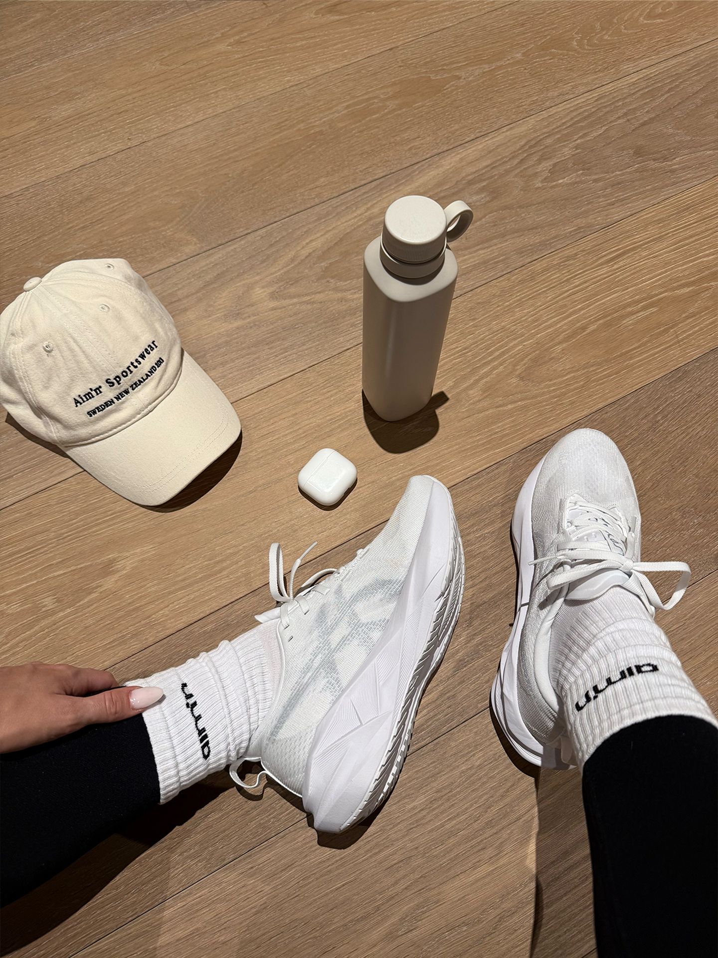 ASICS Novablast 5 White/Piedmont Grey