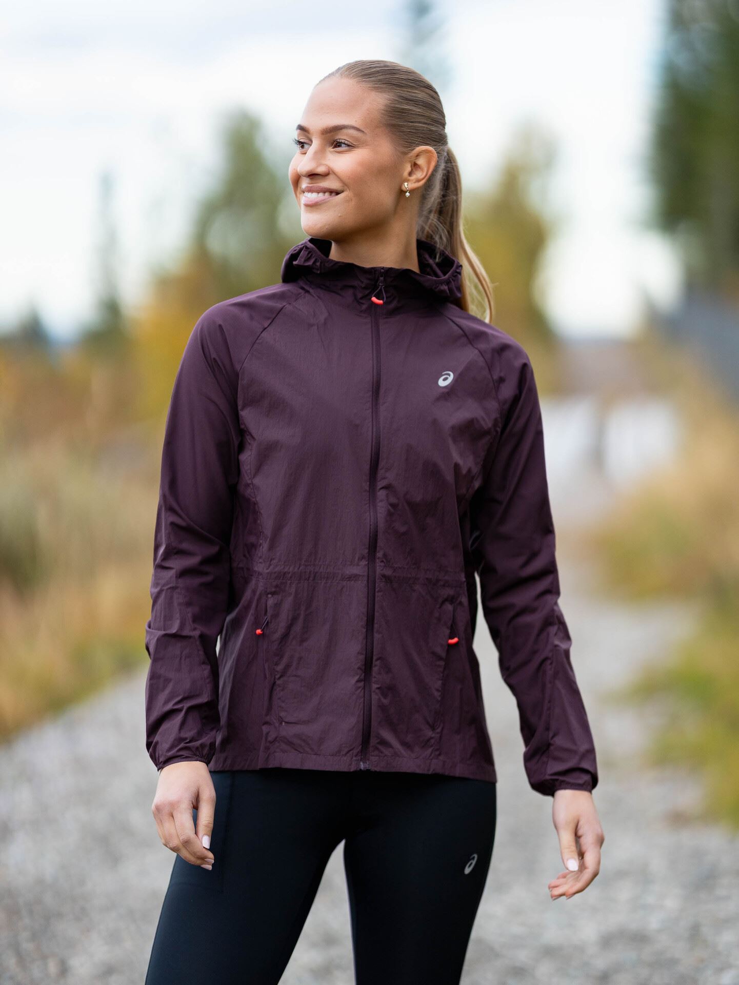 ASICS Road Packable Jacket Dark Currant