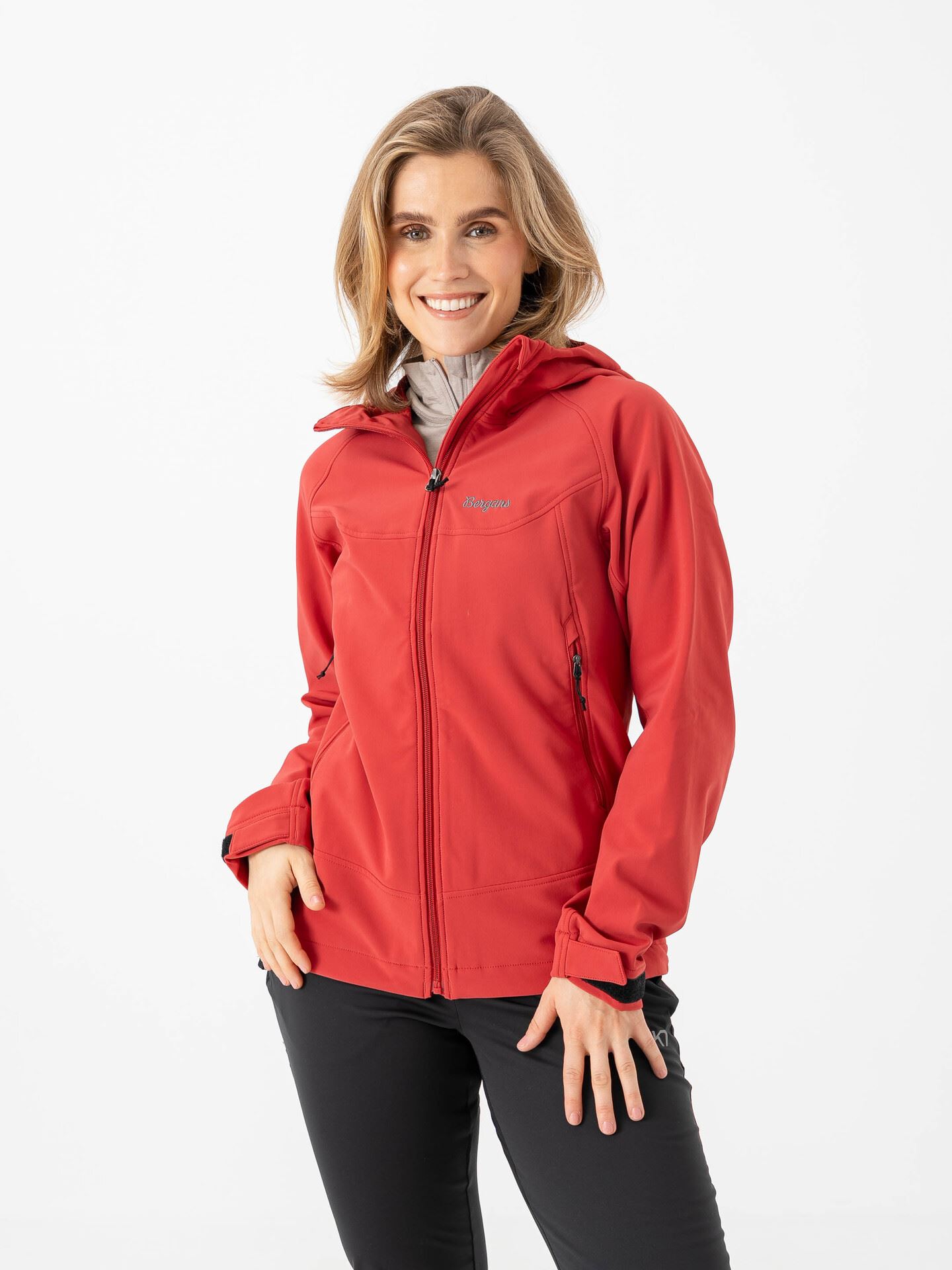 Bergans Vaagaa Softshell Jacket Hood Women Crimson Red