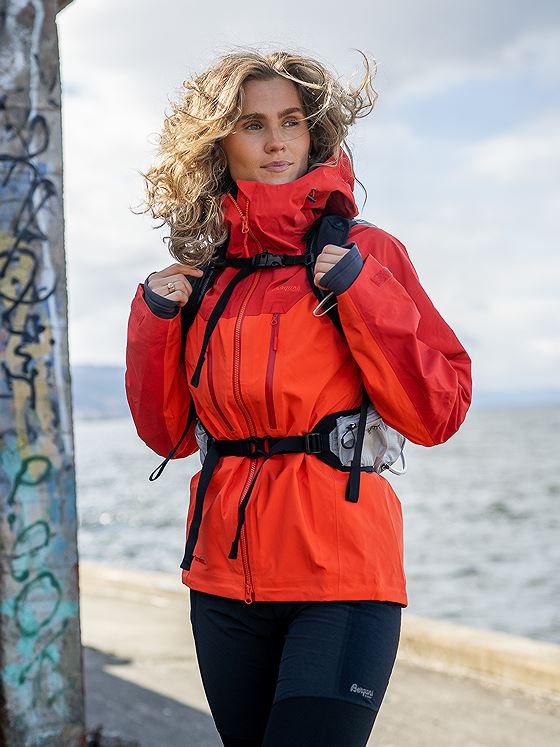 Bergans Cecilie 3L Jacket Energy Red / Red Leaf