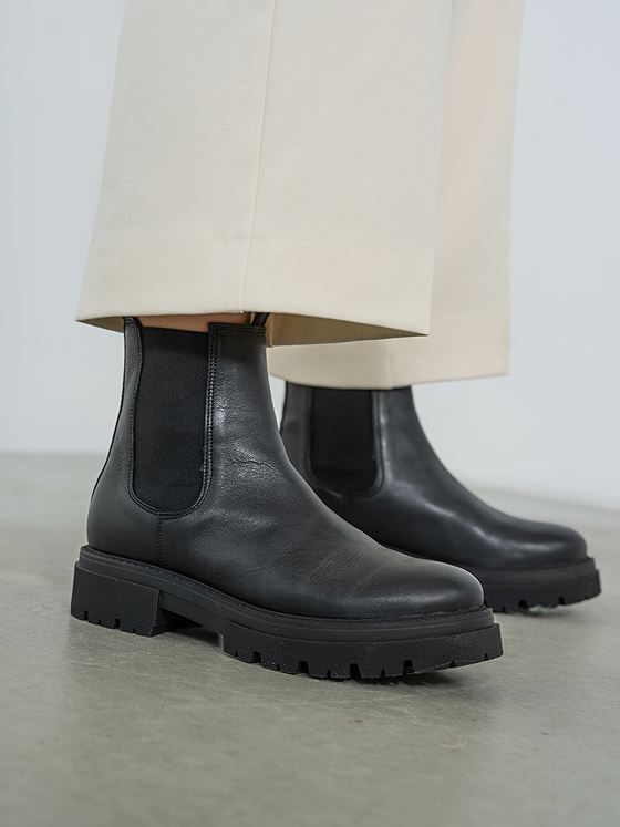 Blackstone Chelsea Boot Mid Black