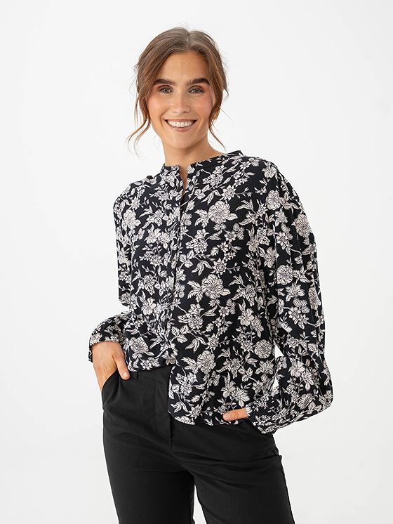 B.YOUNG Josa All Over Print Smock Blouse Black Birch Florals