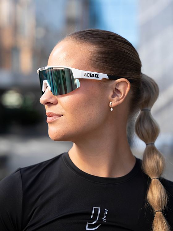 Bliz Matrix Small Matt White / Smoke / Blue Multi