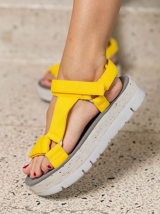 Camper Oruga Up Yellow