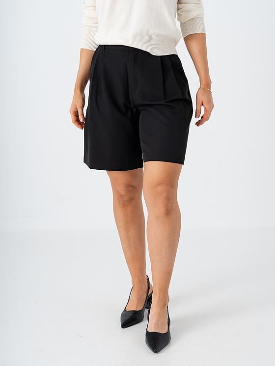 Comprimé Suit Shorts Black