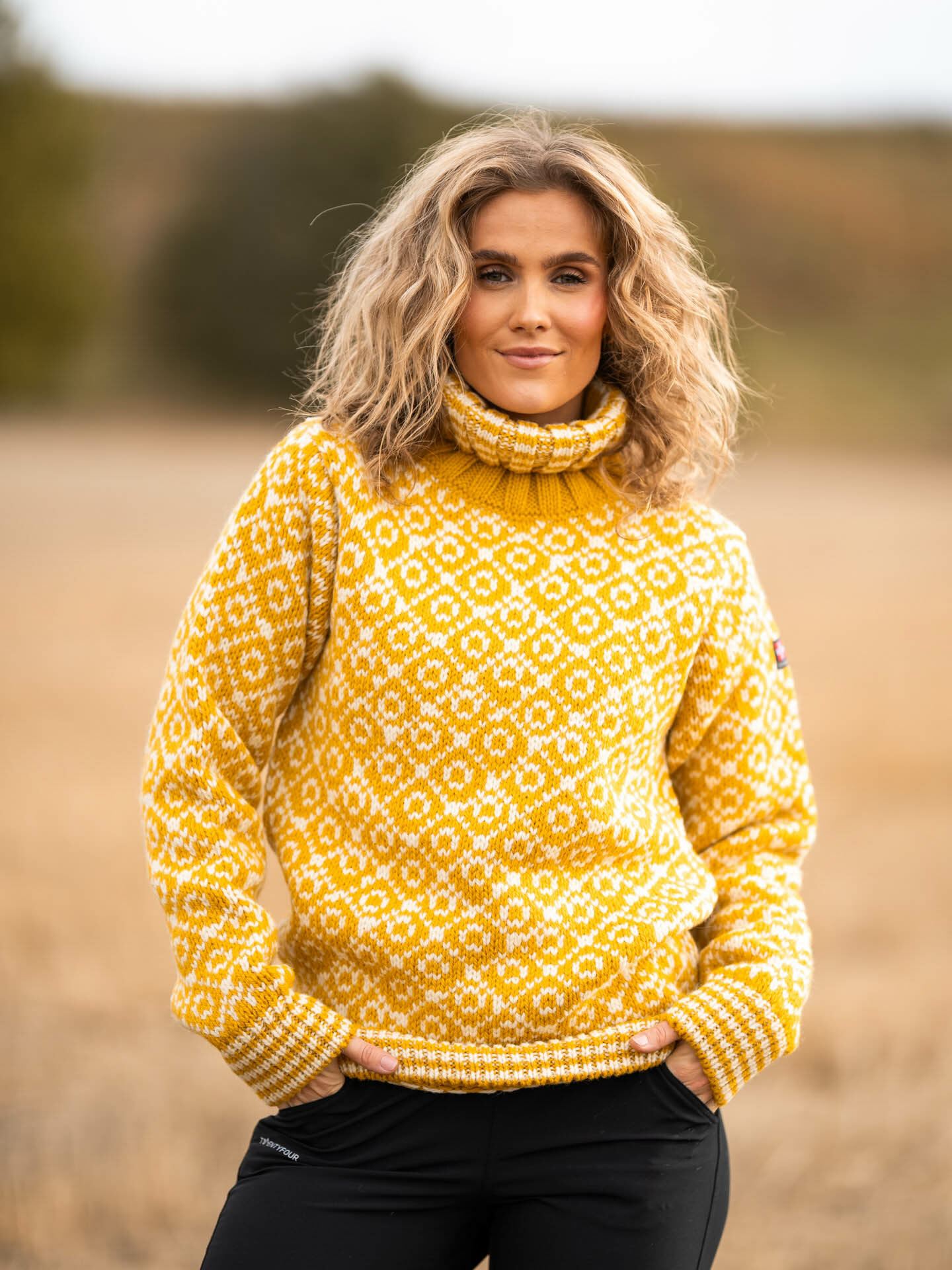 Devold Svalbard Wool High Neck Gul Getinspired.no