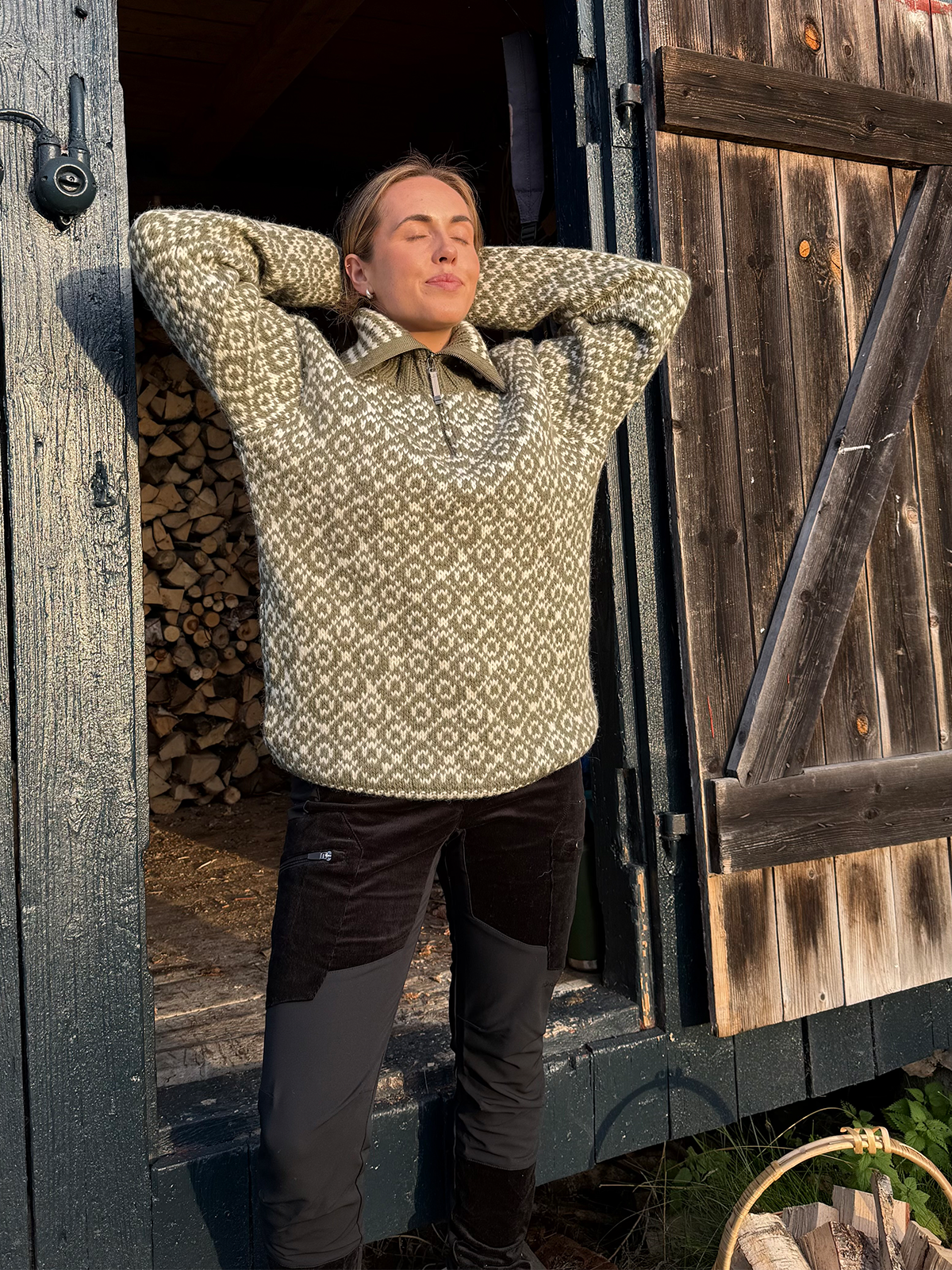 Svalbard Wool Zip Neck OLIVE/OFFWHITE S