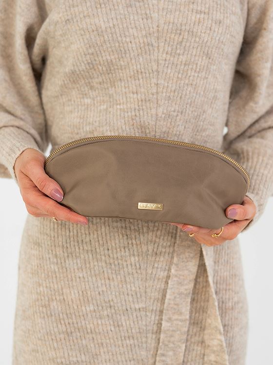 Day Et RE-Logo Band Clam Caribou