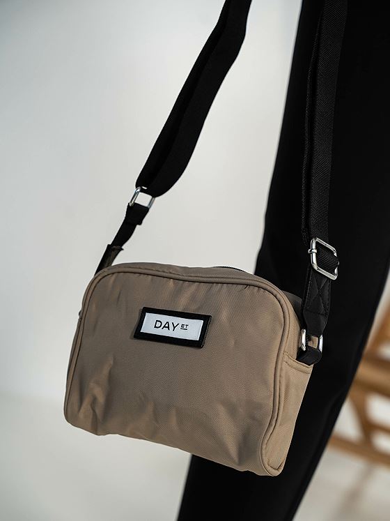 DAY ET Day Gweneth RE-S CB Boxy Dune