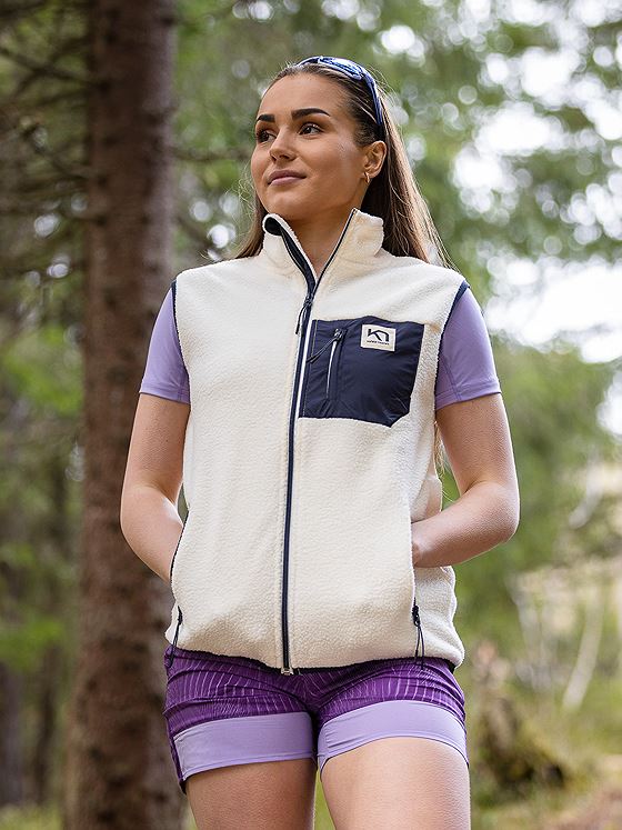 Kari Traa Røthe Vest Nwhite