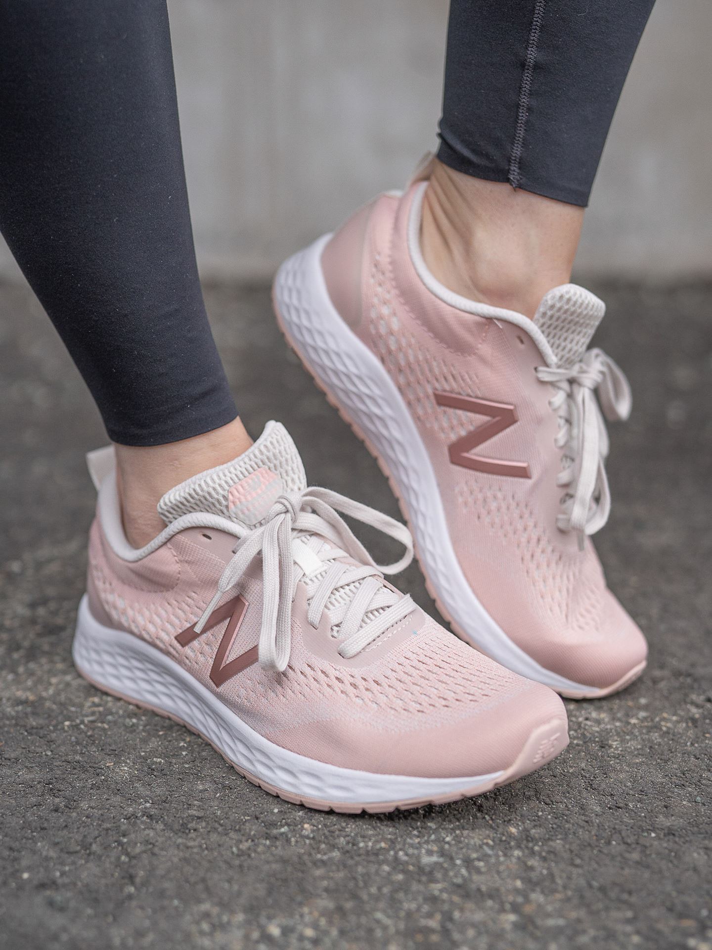 New Balance Fresh Foam Arishi Rosa