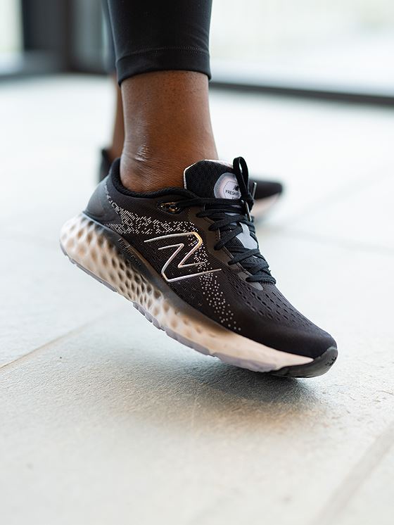 New Balance Evoz V2 Black