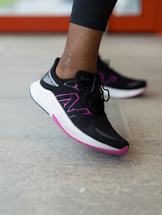 New Balance Propel V3 Black with Magenta Pop