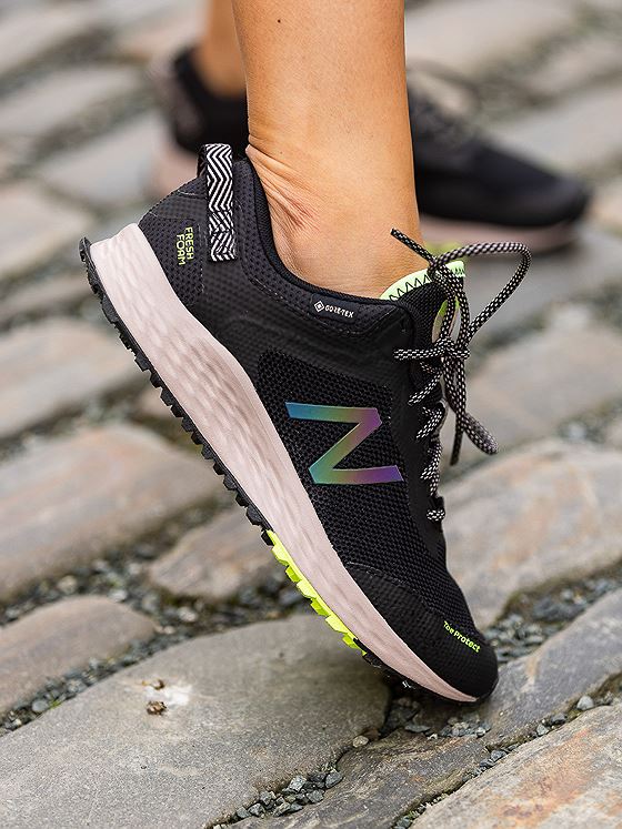 New Balance Arishi Gore Tex Black / Au Lait / Bleached Lime Glo