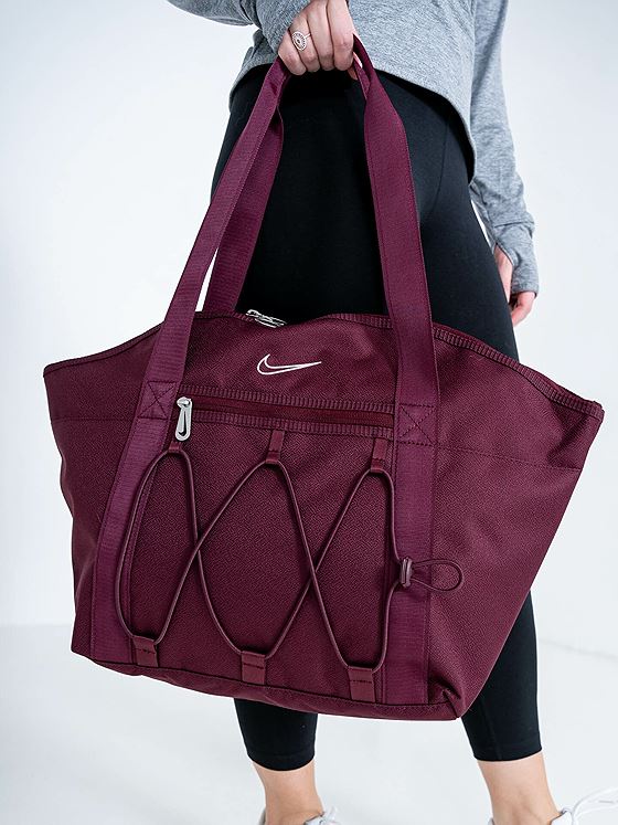 Nike Training Tote Bag 18L Red