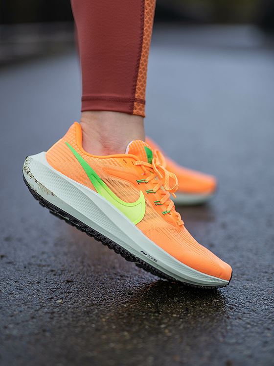 Nike Air Zoom Pegasus 39 Peach Cream/Total Orange/Green Shock/Ghost Green