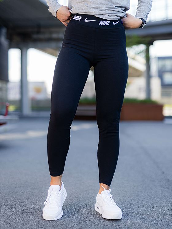 Nike Sportswear Club High-Waist Tights Black