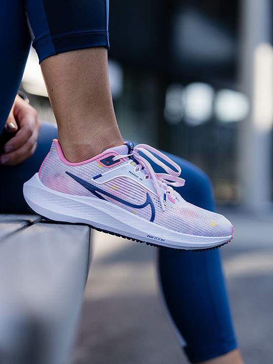 Nike Pegasus 40 Premium Pearl Pink/Coral Chalk/White/Midnight Navy