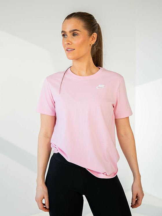 Nike Sportswear Club Tee Medium Soft Pink